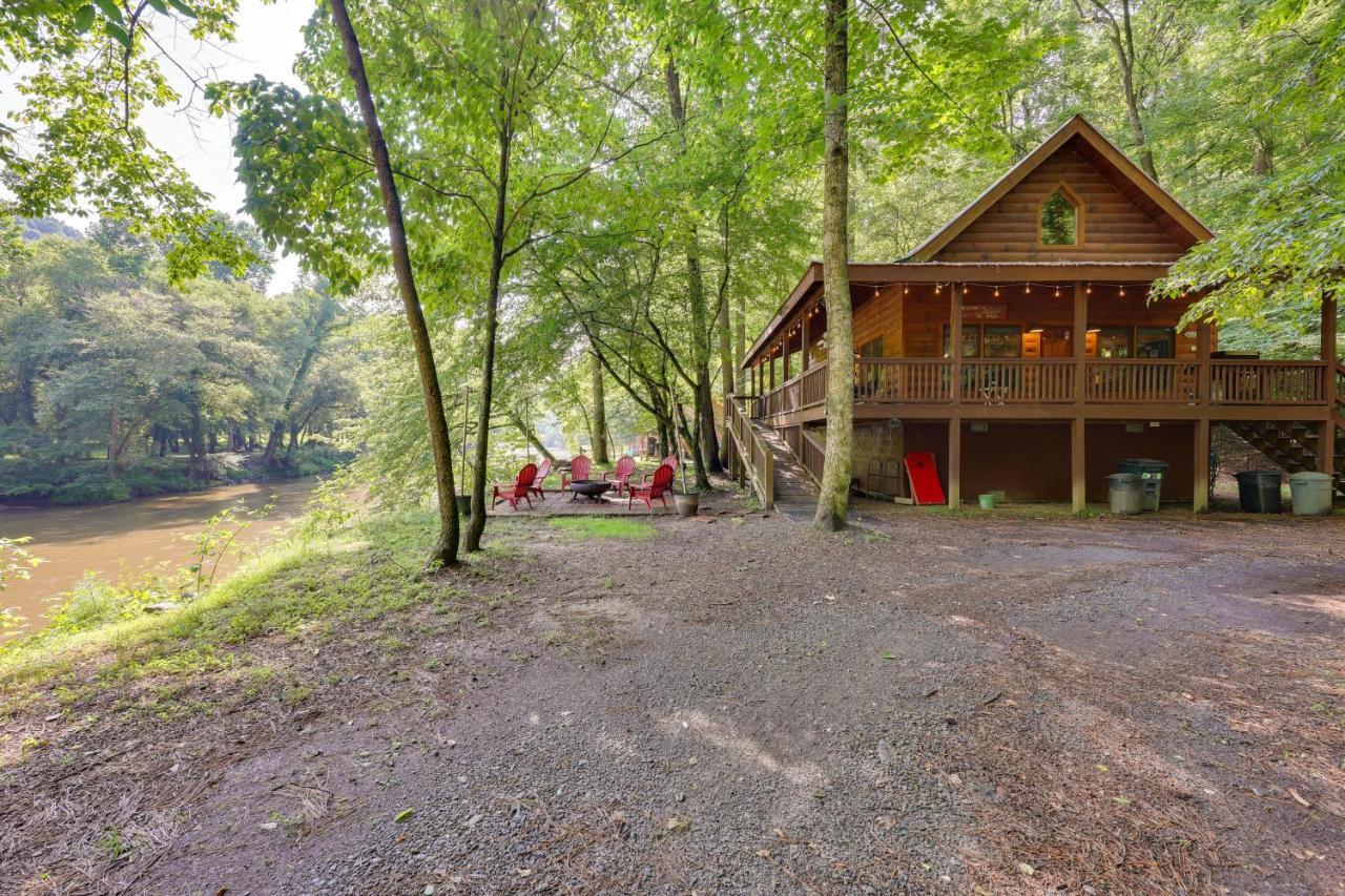 Riverfront Ellijay Cabin With Deck And Pool Access! Εξωτερικό φωτογραφία