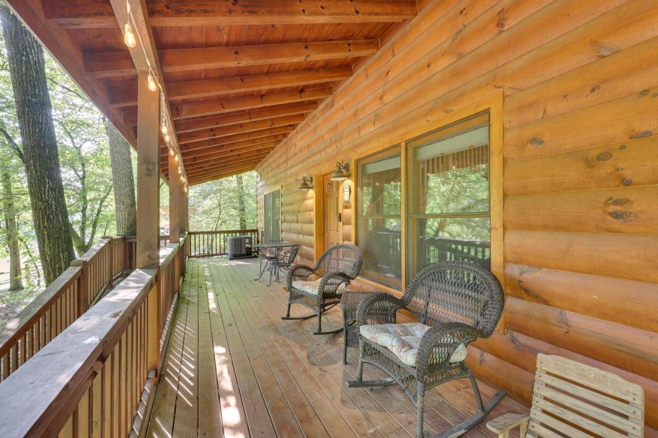 Riverfront Ellijay Cabin With Deck And Pool Access! Εξωτερικό φωτογραφία
