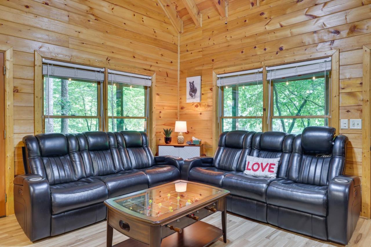 Riverfront Ellijay Cabin With Deck And Pool Access! Εξωτερικό φωτογραφία