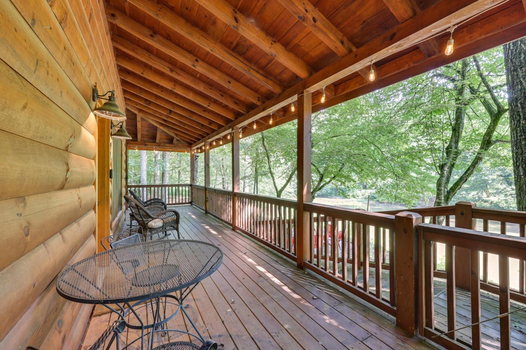 Riverfront Ellijay Cabin With Deck And Pool Access! Εξωτερικό φωτογραφία